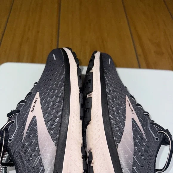 Brooks Ghost 13 Women's Running Shoes Gray Pink Size 8 Medium B NWVB - Picture 8 of 16